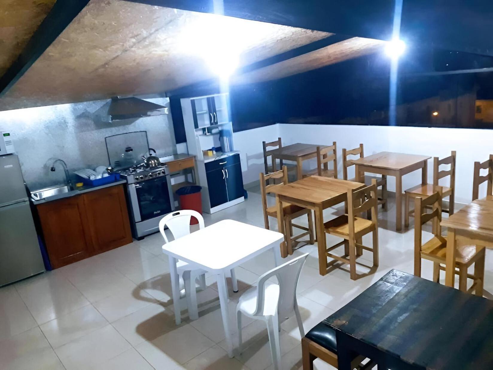 Hostal Kuntur Куско Экстерьер фото